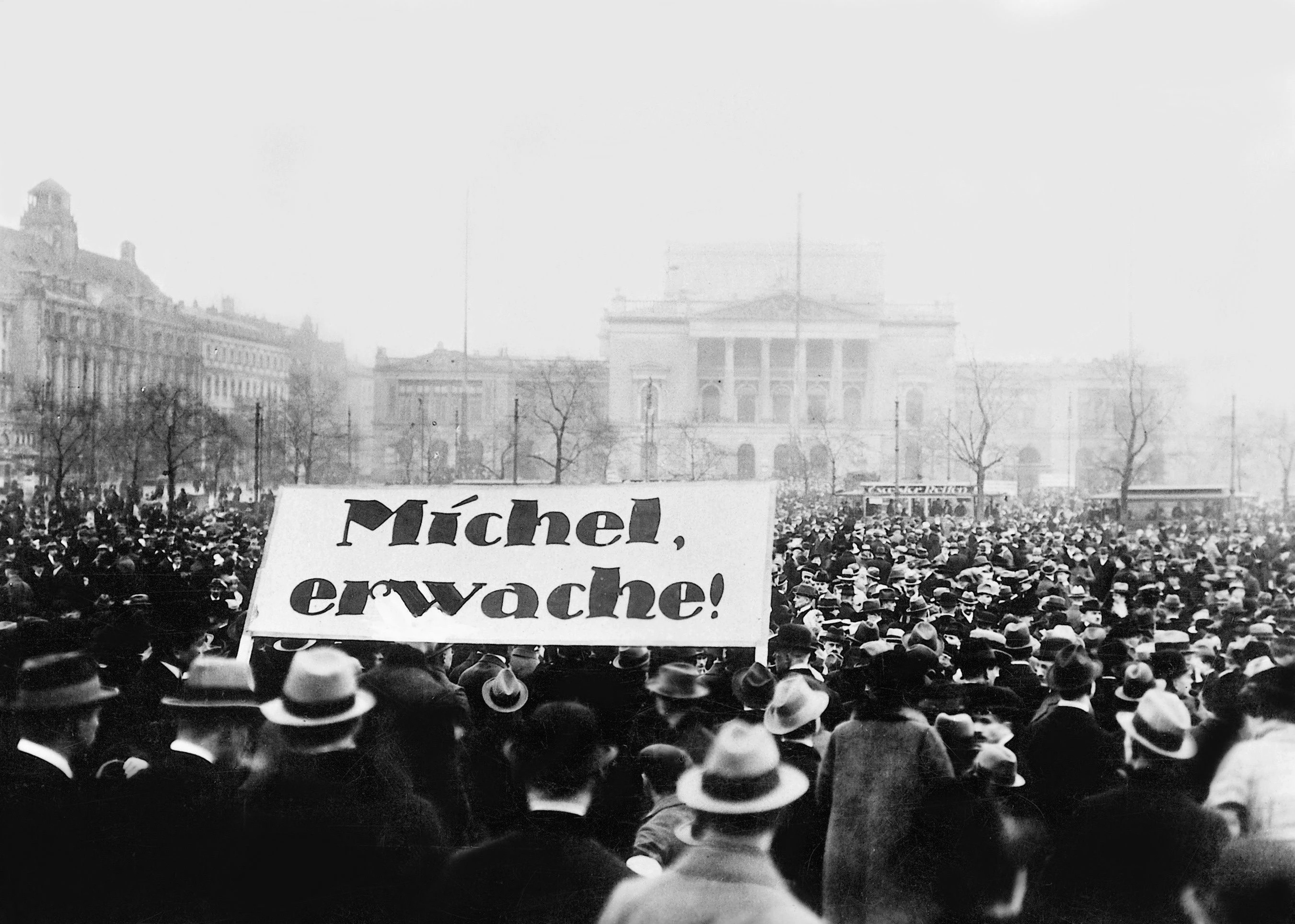 Das Gift, das in die Republik eindrang: Demonstration auf dem Juliusplatz in Leipzig gegen den Friedensvertrag von Versailles.