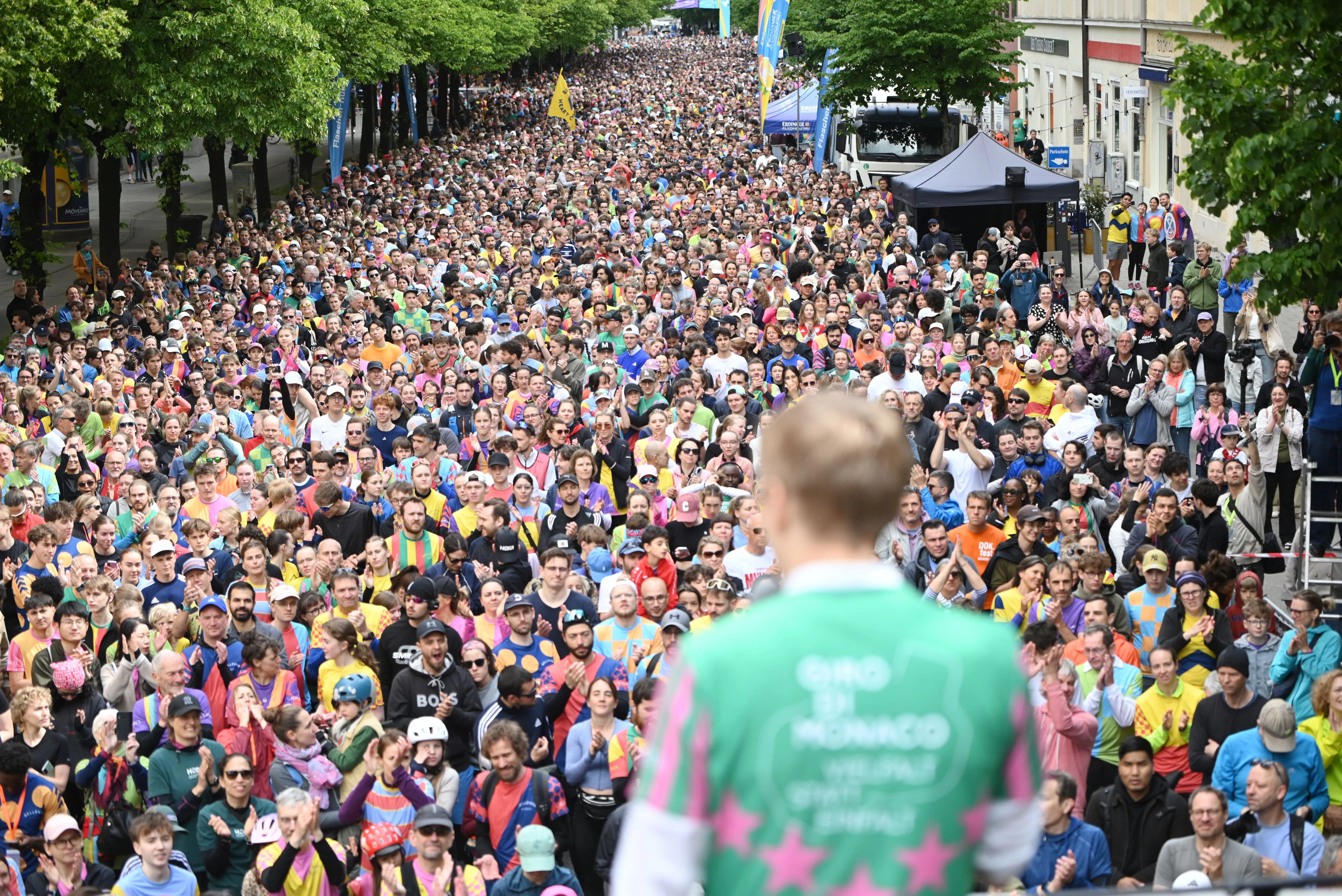 Werben für die Freiheit bedeutet, sich gegen die schleichende Auszehrung der demokratischen Ideale einzusetzen: Münchner Spendenlauf „Giro di Monaco“, ein sportliches Zeichen für Demokratie und gegen ihre Gegner, im vergangenen Mai.