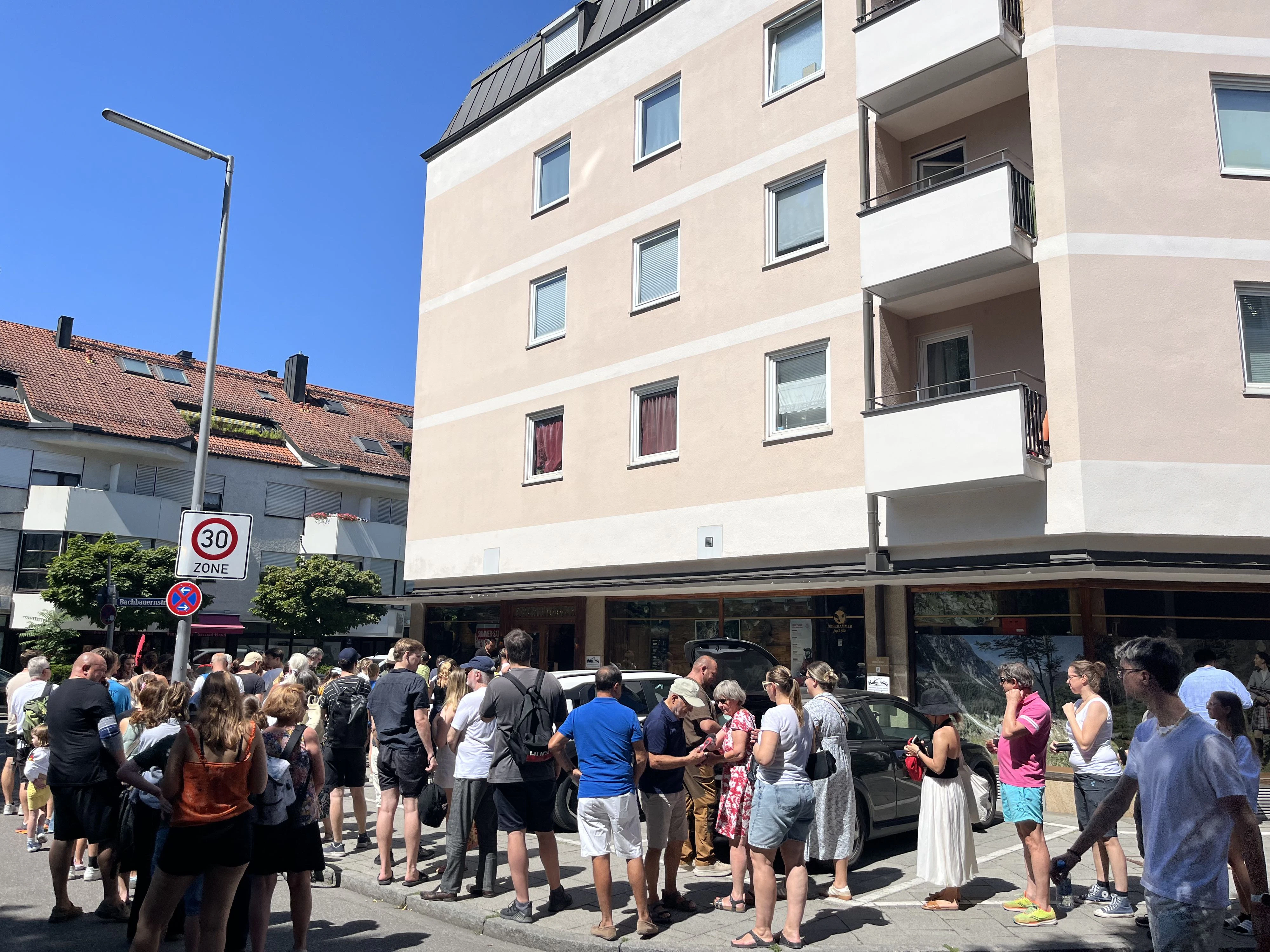 Auch ein Laden für Jagdartikel in Pasing verkaufte die Brillen.