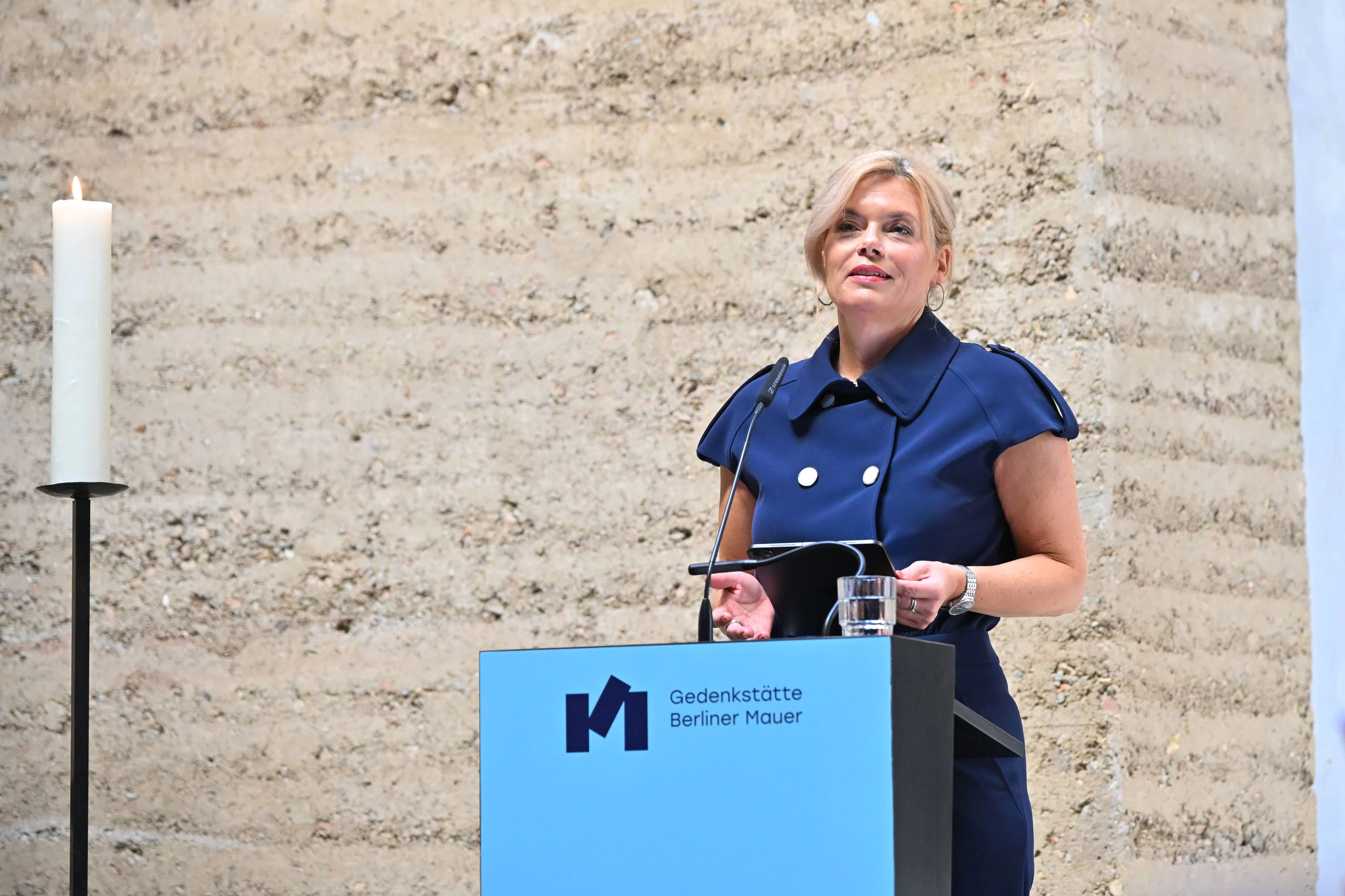 Bundestagspräsidentin Julia Klöckner (CDU) bei der Gedenkveranstaltung in der Kapelle der Versöhnung in Berlin.
